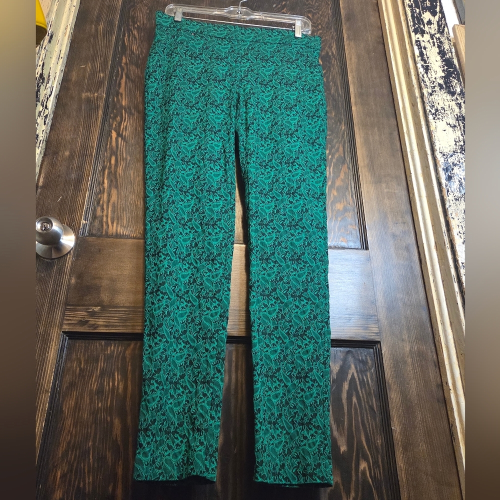89th & Madison Green Brocade Lace Straight Leg Pants